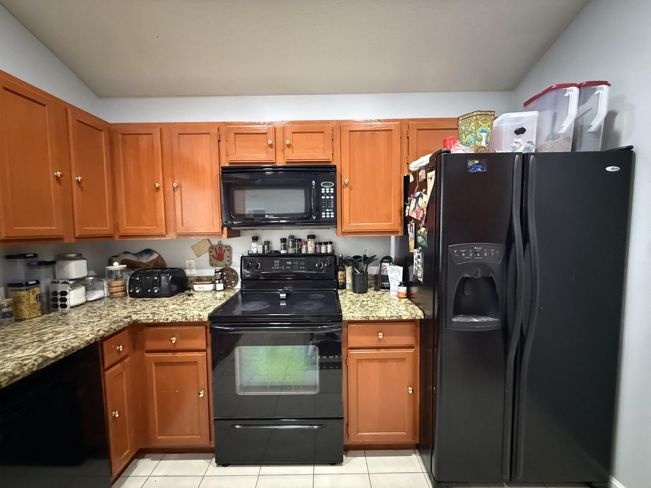 6050 Linton St - Photo 6 of 42