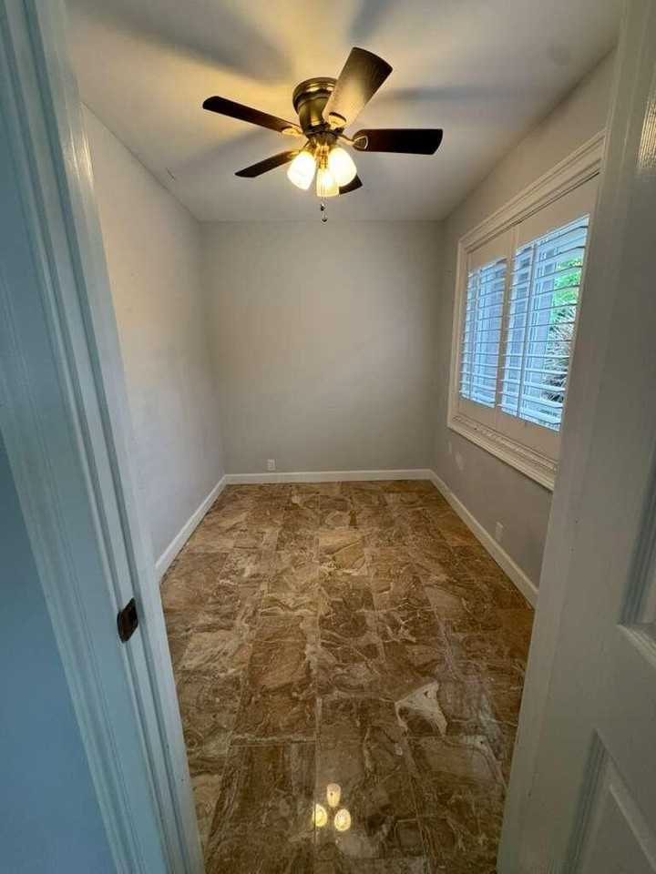 1140 Morse Blvd - Photo 6 of 34