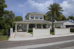 506 N Lakeside Dr - Photo 1 of 1
