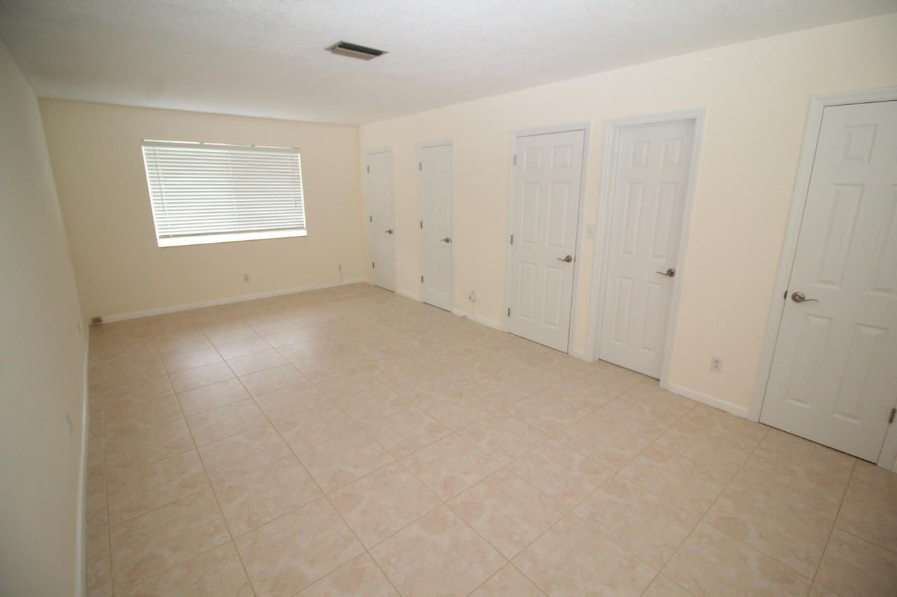4454 W Tradewinds Ave - Photo 7 of 13