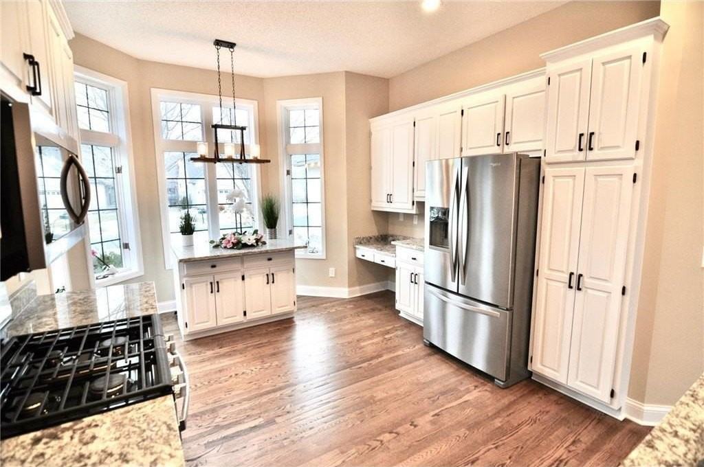 10413 Spyglass Dr - Photo 2 of 50