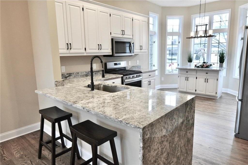 10413 Spyglass Dr - Photo 6 of 50