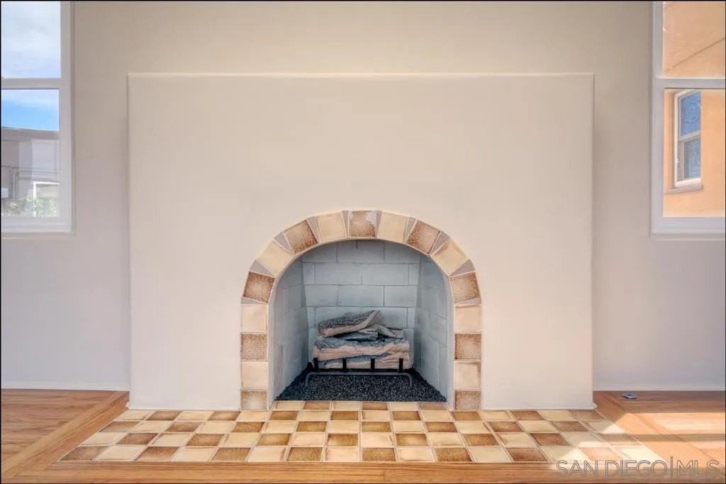 4388 Middlesex Dr - Photo 6 of 19