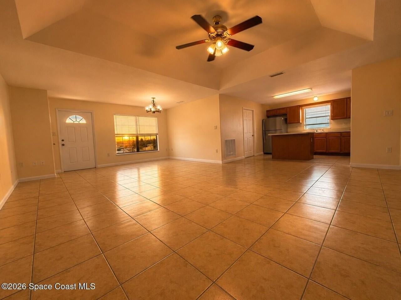 823 Angela Ave #A - Photo 3 of 13