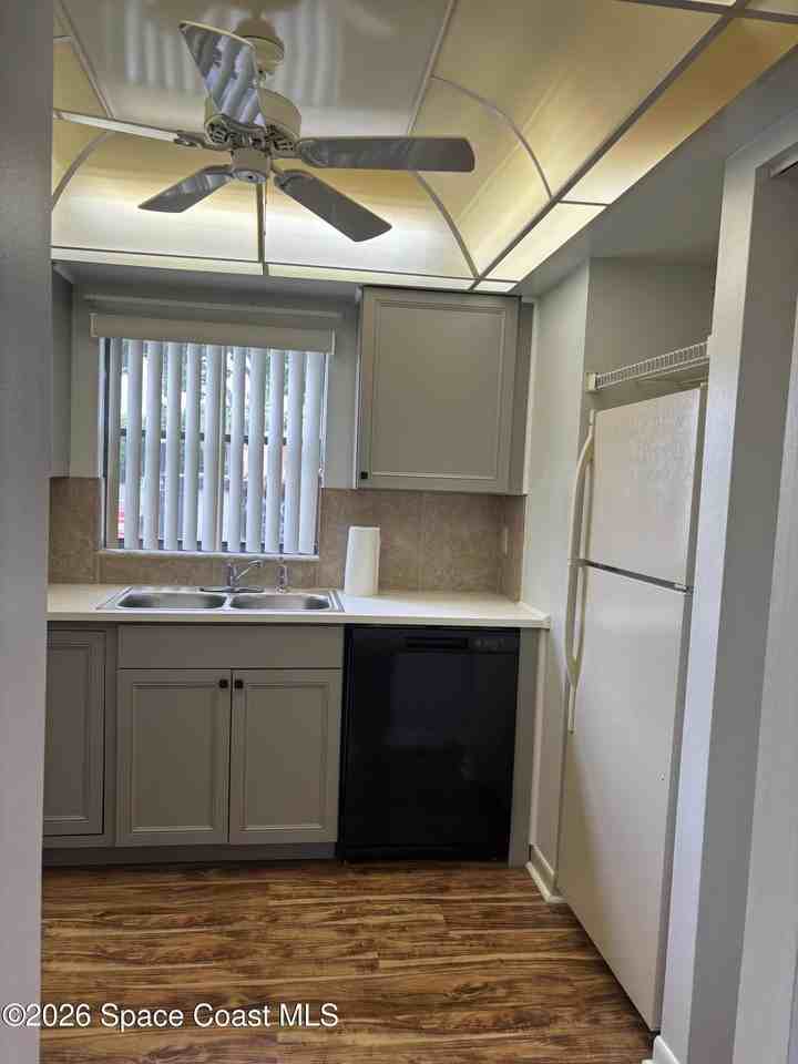 2323 Golf Lake Cir #1111 - Photo 4 of 18