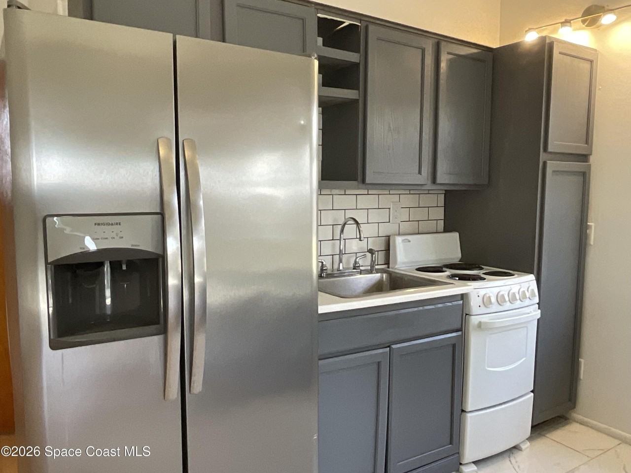 164 Ocean View Ln #B - Photo 5 of 18