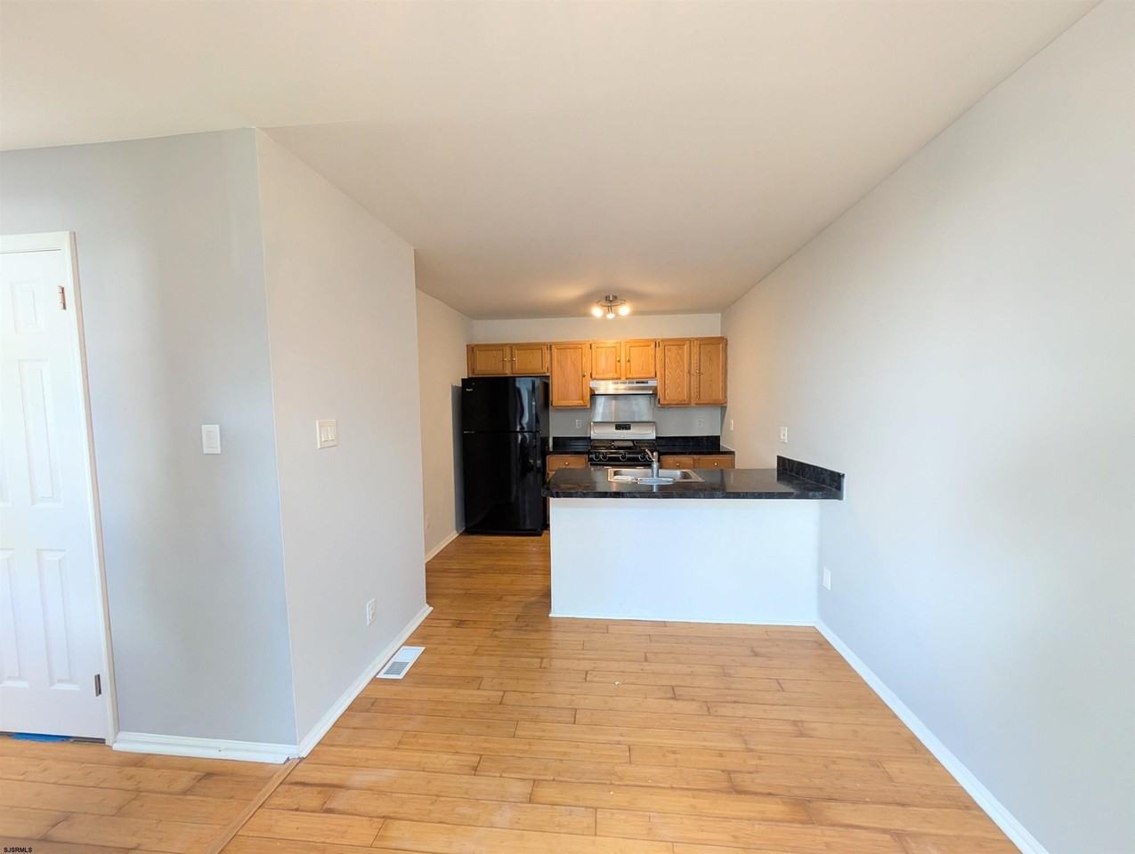 4730 Boxwood Pl #316 - Photo 4 of 17