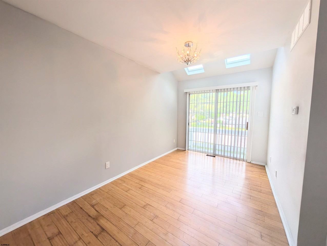 4730 Boxwood Pl #316 - Photo 5 of 17