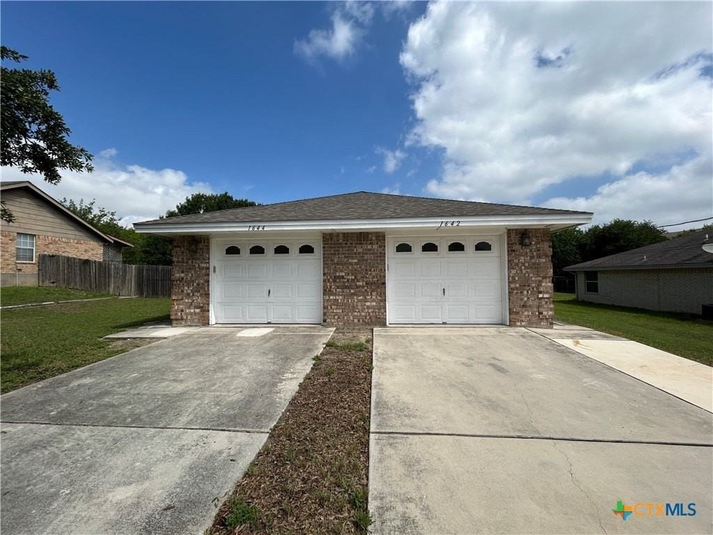 1642 W County Line Rd - Photo 2 of 31