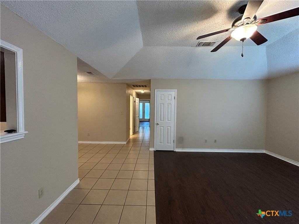 1642 W County Line Rd - Photo 5 of 31