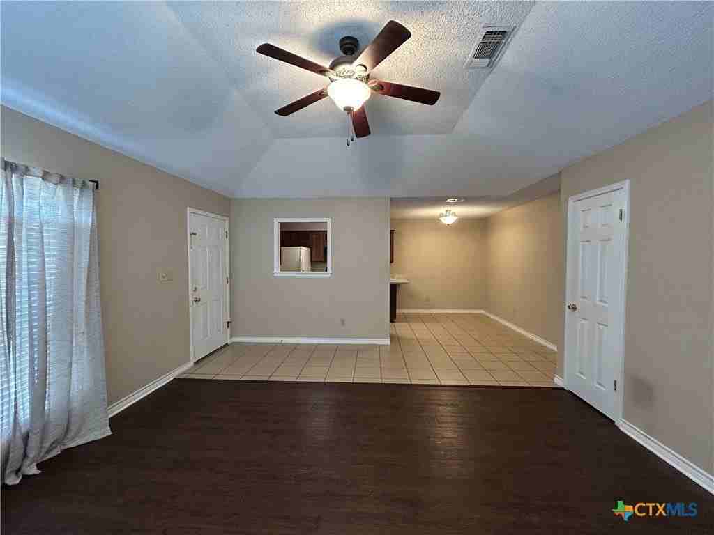 1642 W County Line Rd - Photo 7 of 31