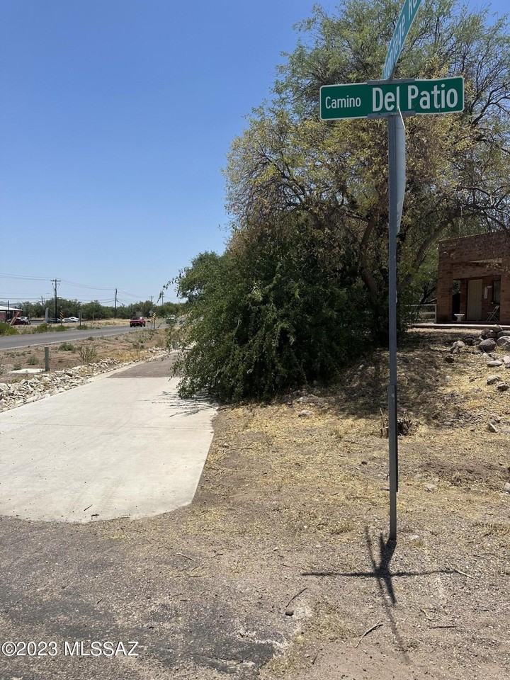 411 Camino Del Patio #1 - Photo 4 of 9