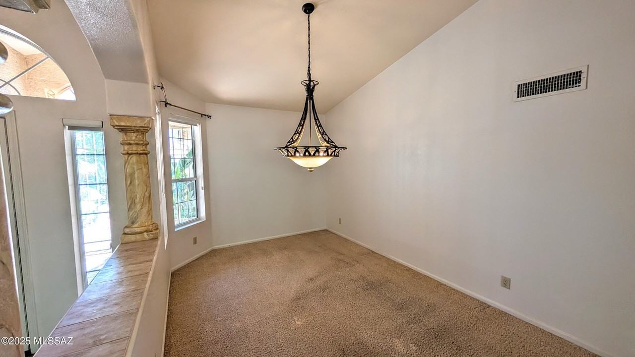37248 S Golf Course Dr - Photo 5 of 33