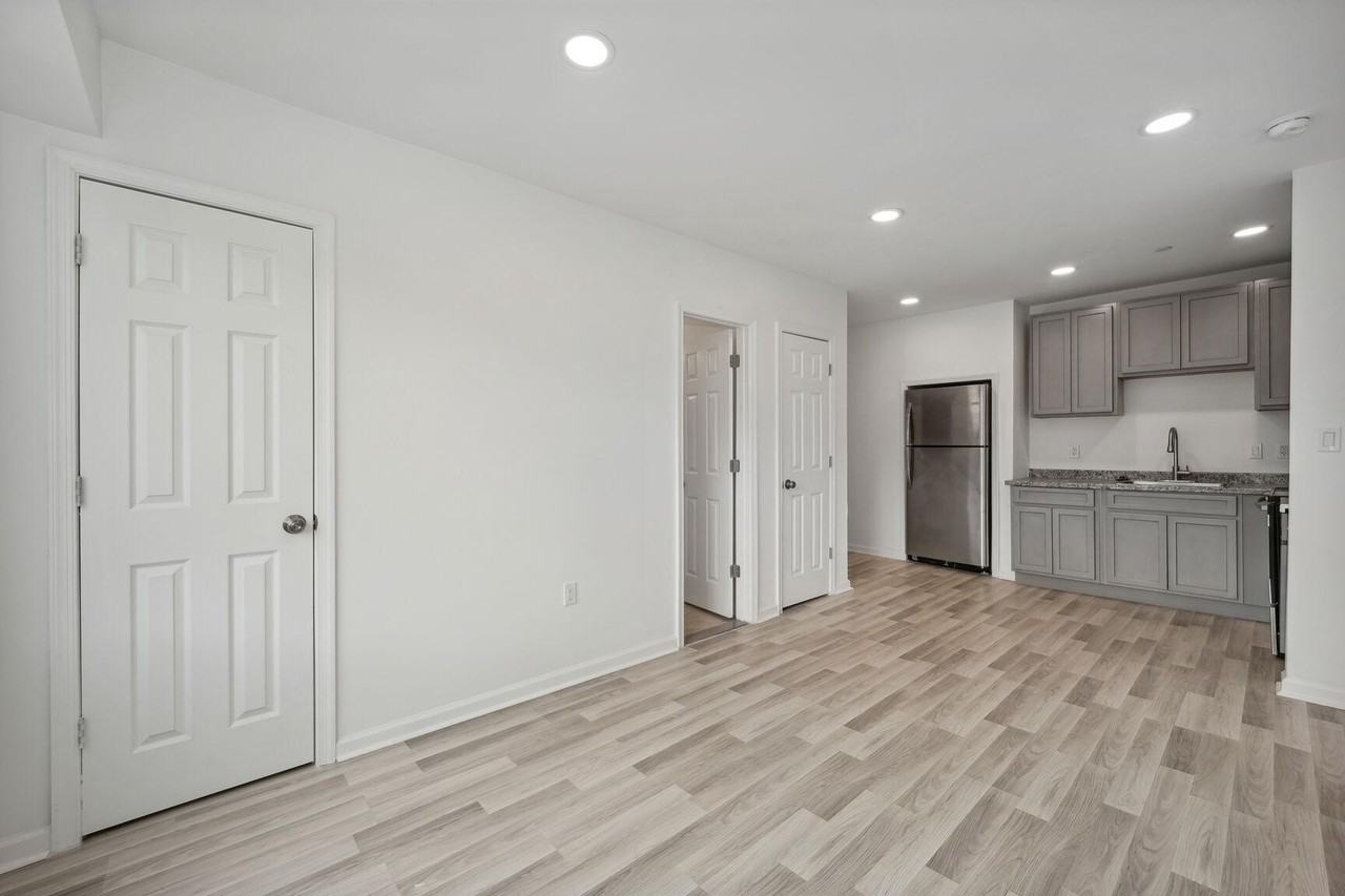 1642 16th St Se #3 - Photo 4 of 22