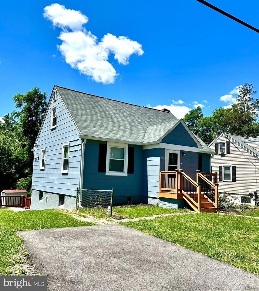5215 Muth Ave - Photo 3 of 37
