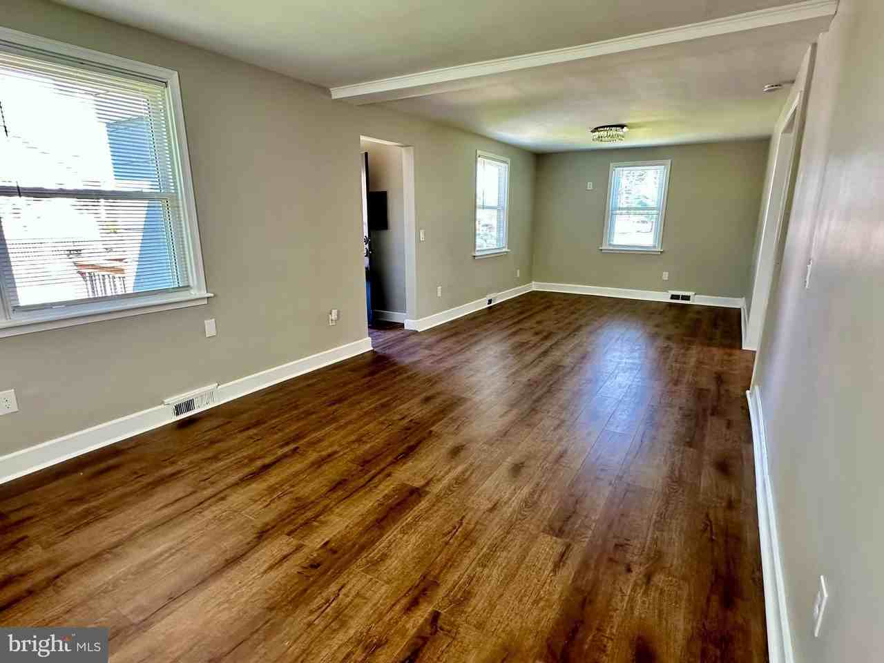 5215 Muth Ave - Photo 4 of 37