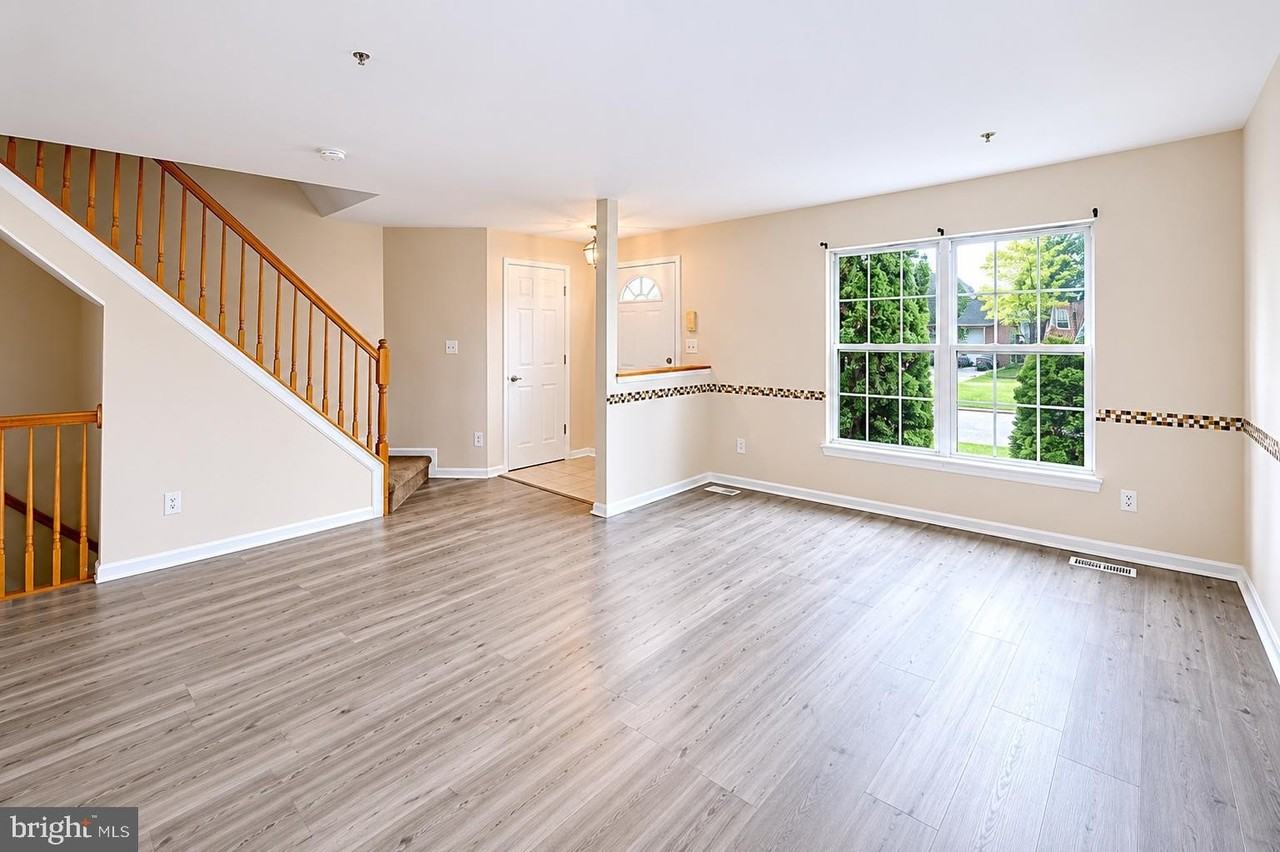 638 Villager Cir - Photo 4 of 26