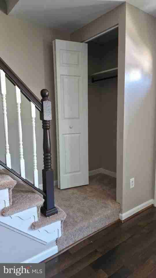 24 Lerner Ct #32H - Photo 7 of 26