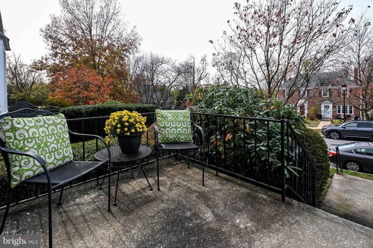 127 Stanmore Rd - Photo 3 of 37