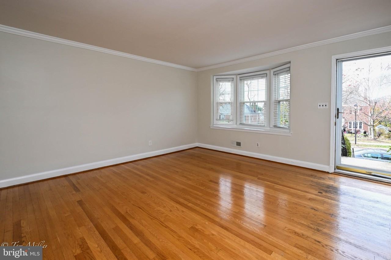 127 Stanmore Rd - Photo 5 of 37