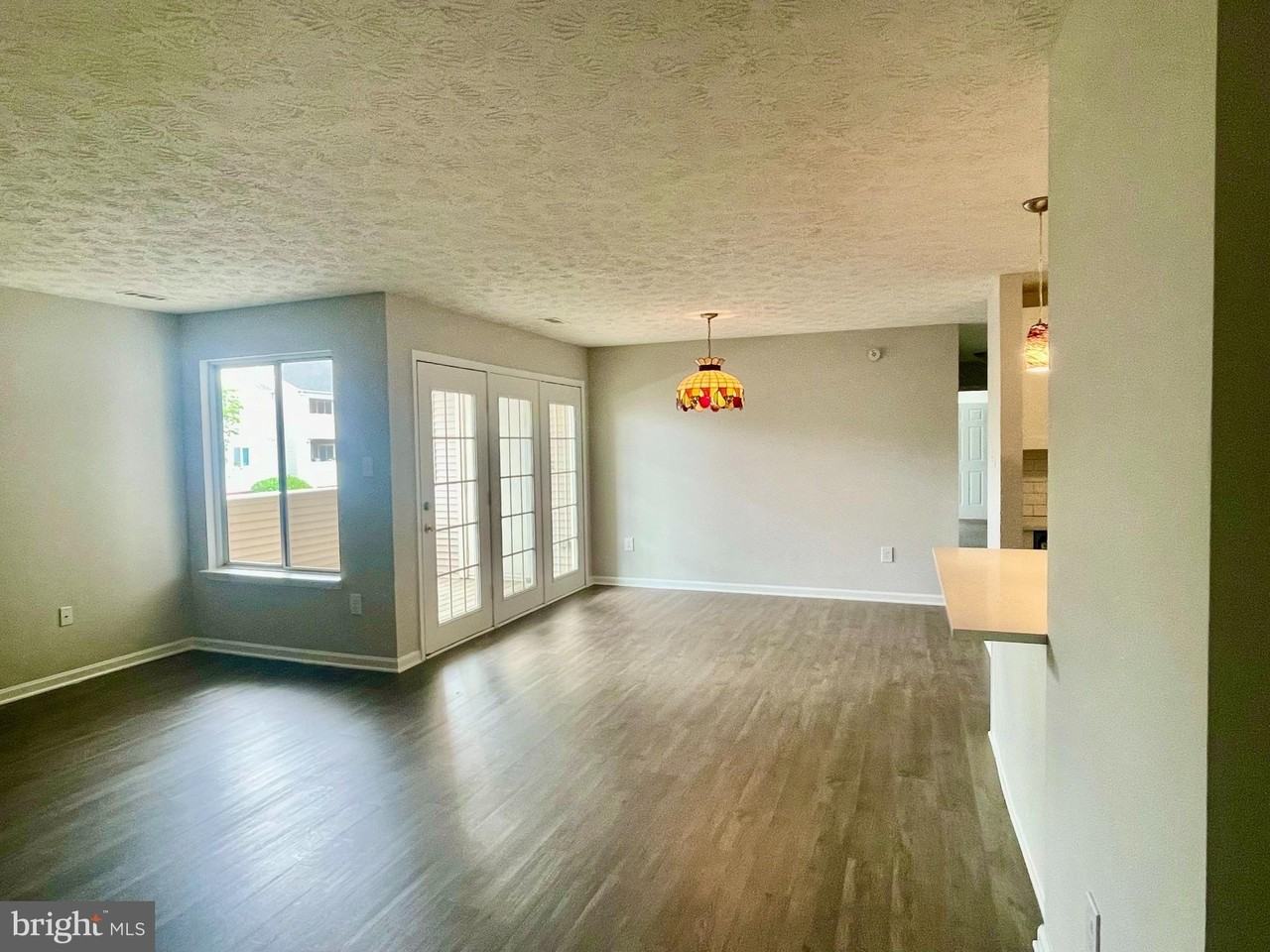 2137 Wainwright Ct #1C - Photo 5 of 20