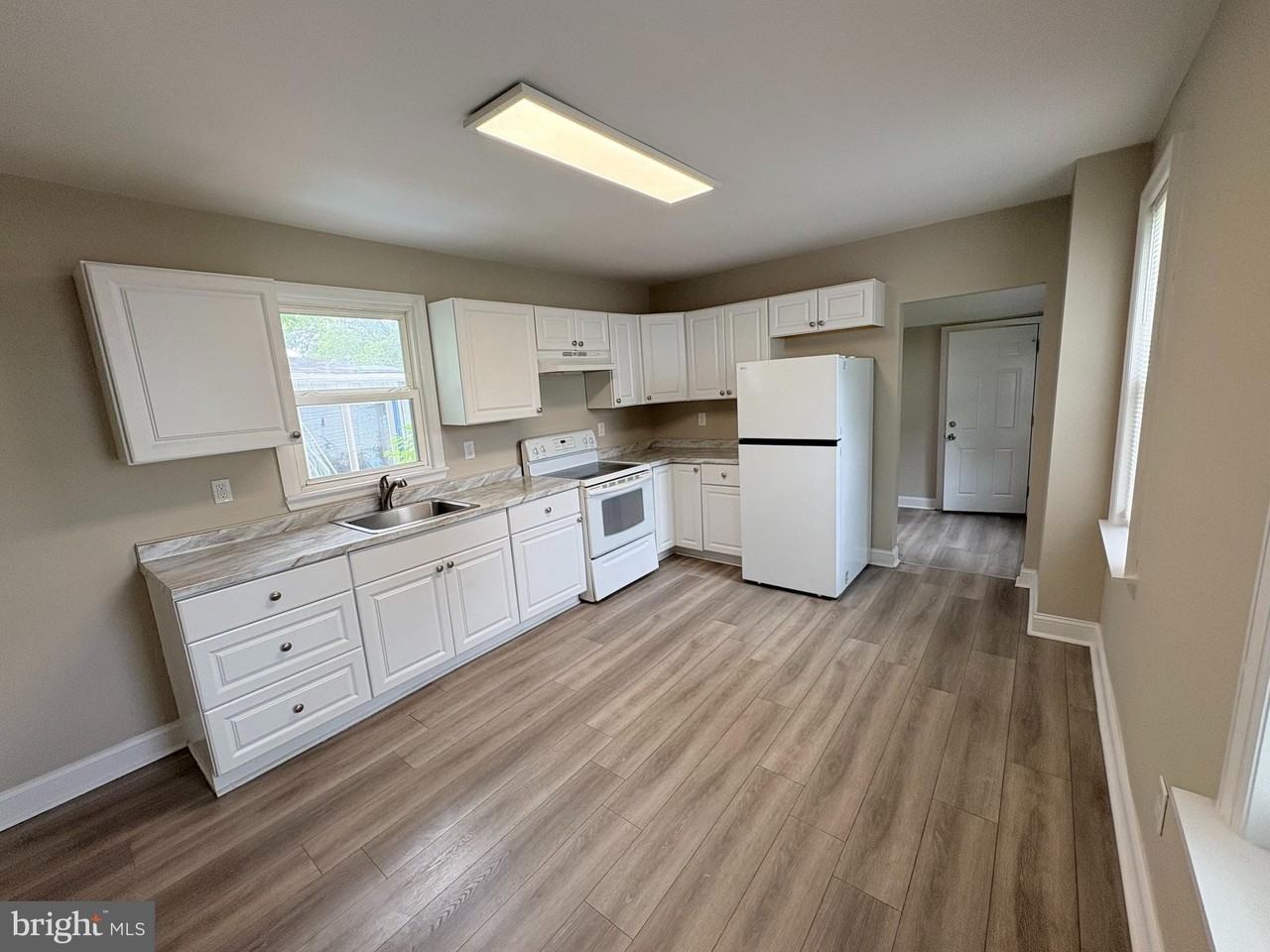 806 High St - Photo 3 of 16