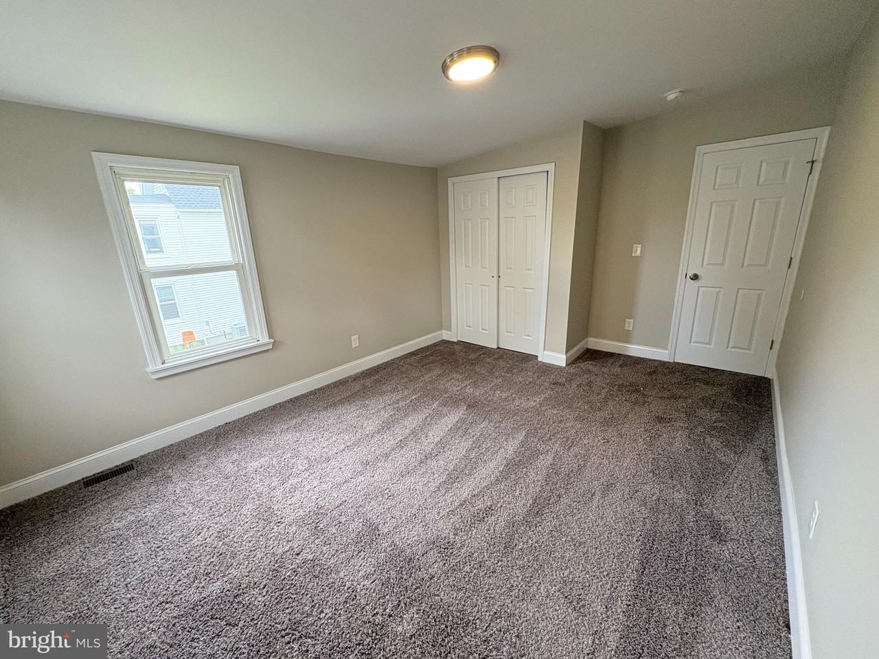 806 High St - Photo 4 of 16