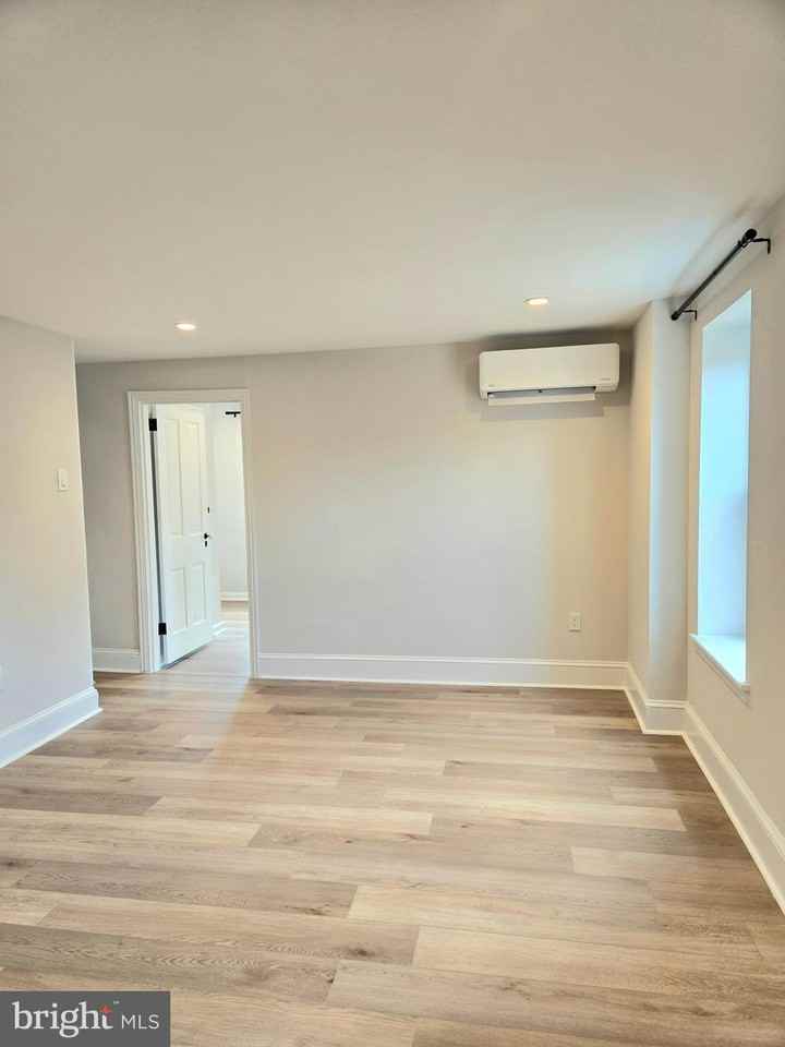 119 Chestnut St #2 - Photo 5 of 23
