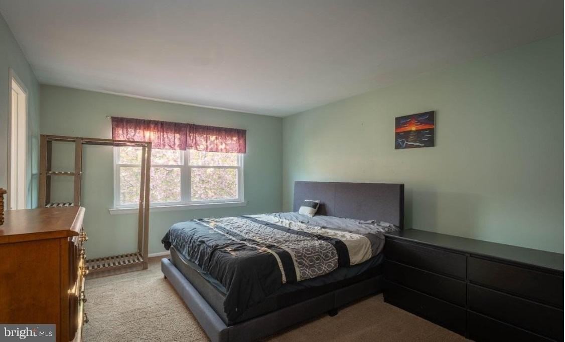 57 Brighton Ct - Photo 5 of 20