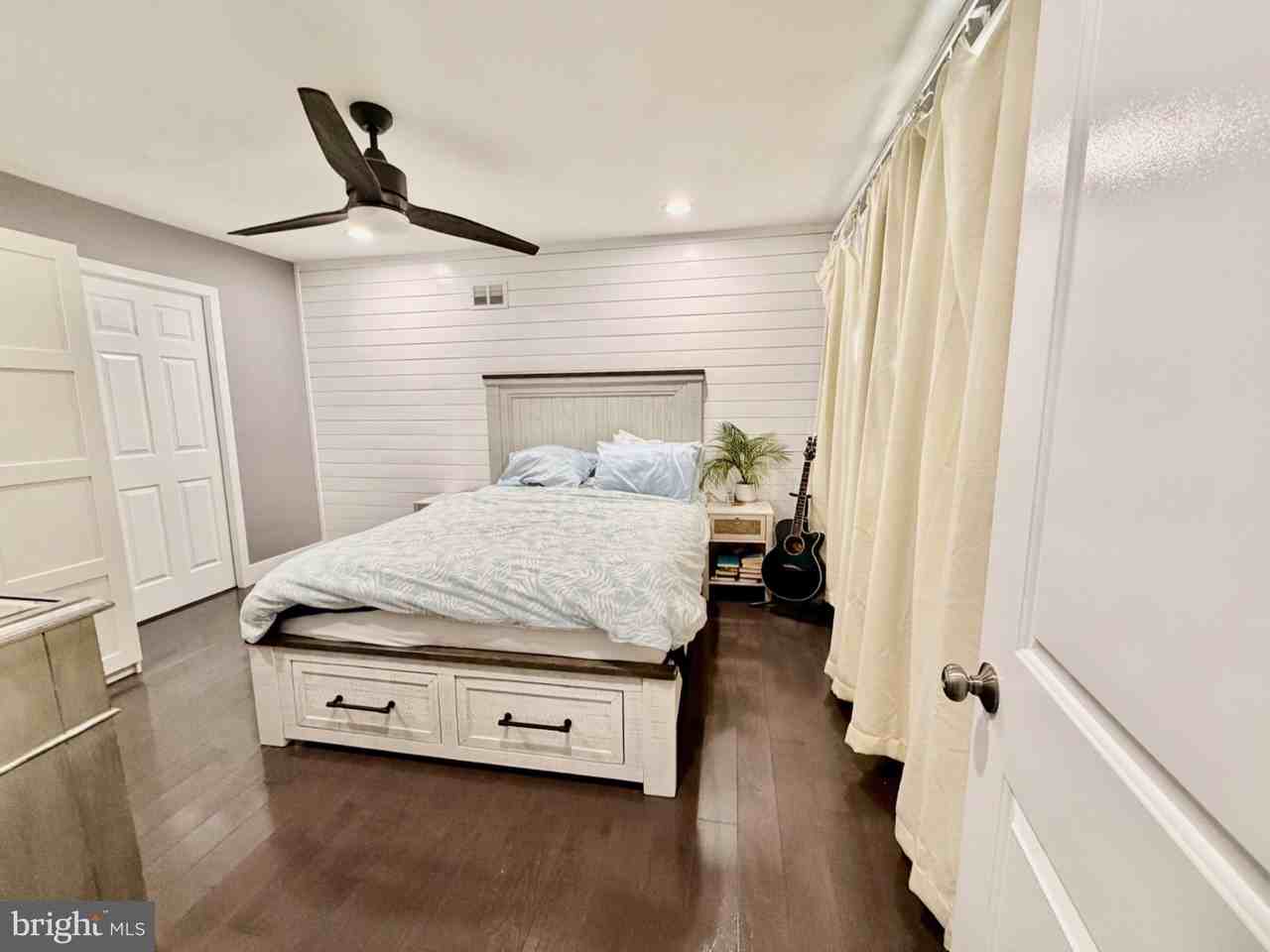 901 Cooke Ln - Photo 6 of 18