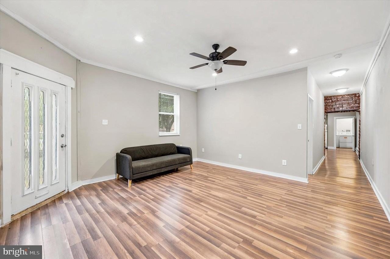 2200 Coral St #1 - Photo 5 of 16