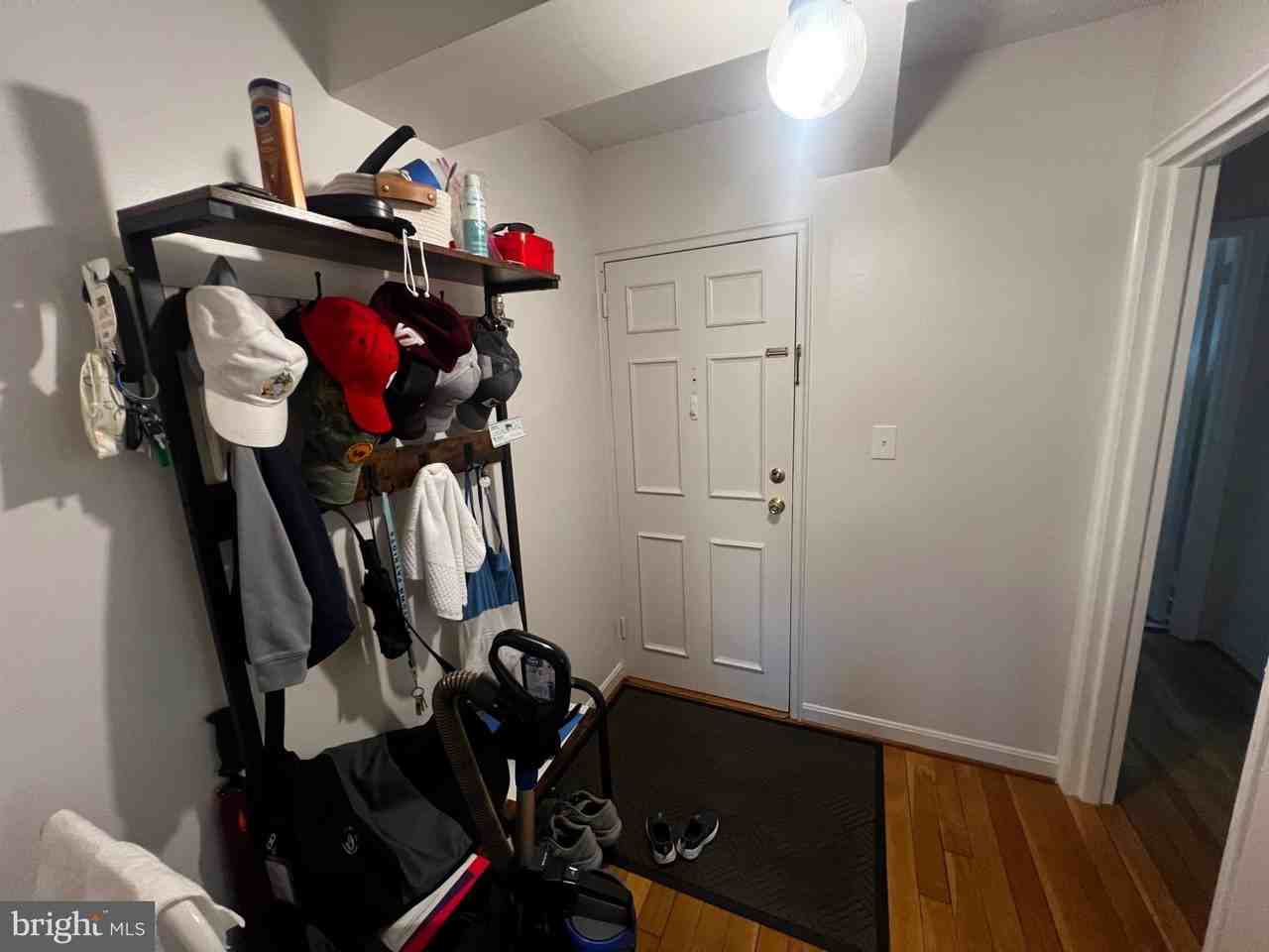 222 N George Mason Dr #222-1 - Photo 5 of 12