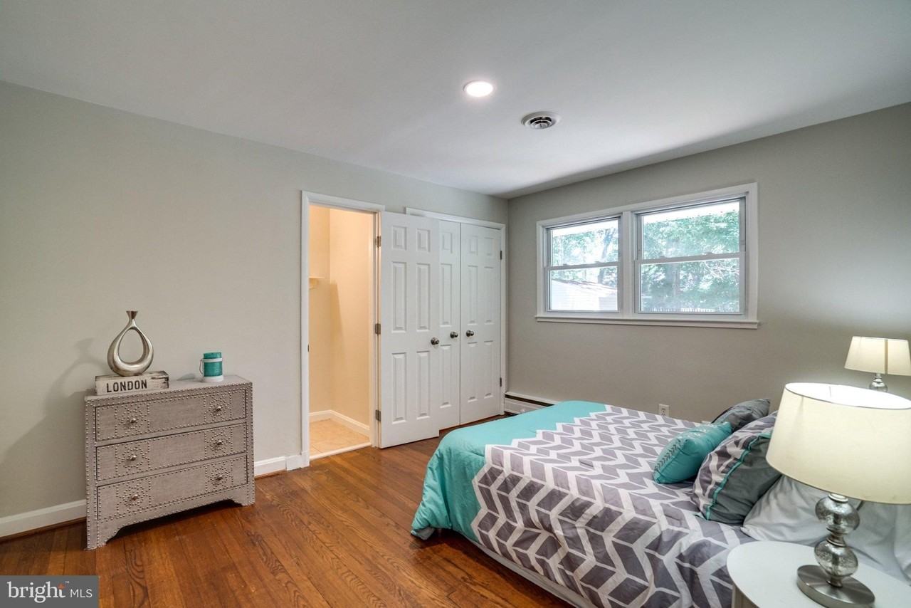 6003 Kelley Ct - Photo 5 of 50