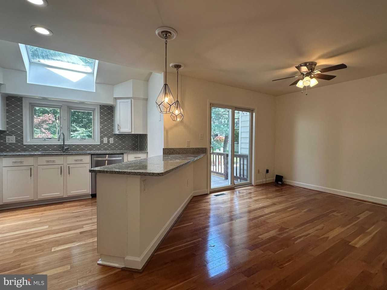 6809 Mclean Province Cir - Photo 3 of 21