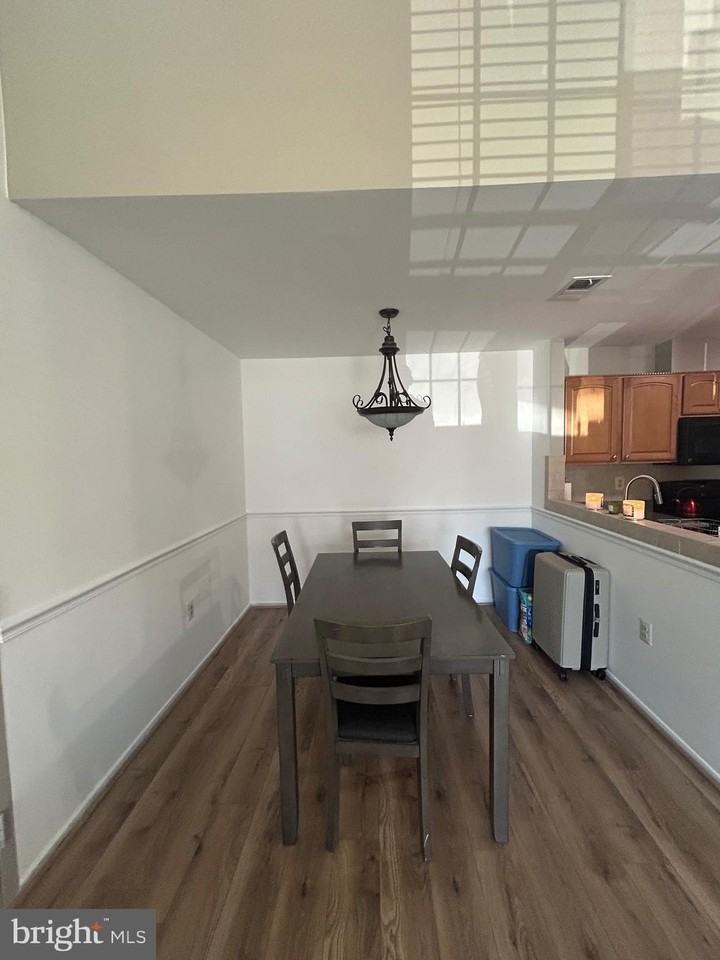 7804 Harrowgate Cir #D - Photo 7 of 31