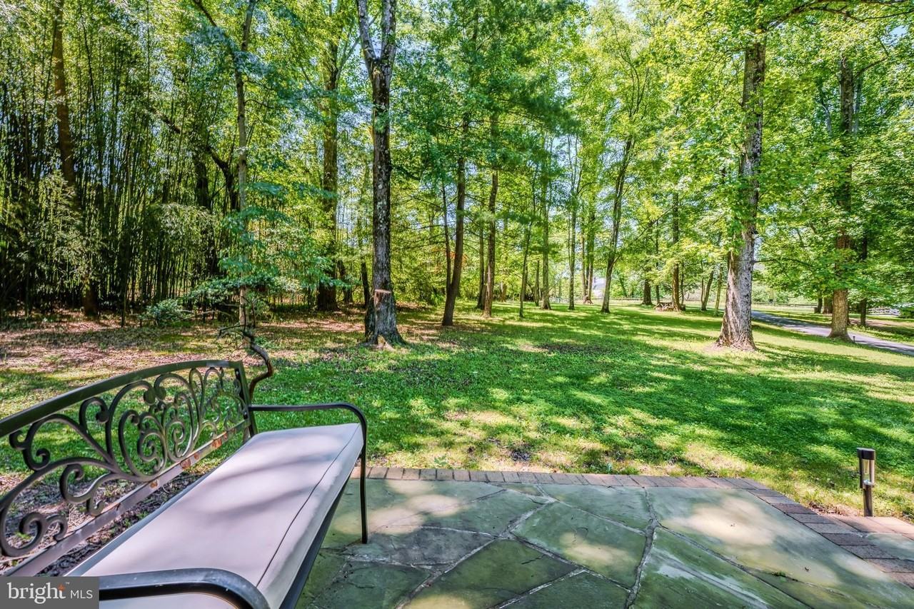10808 Nicholsridge Rd - Photo 3 of 50