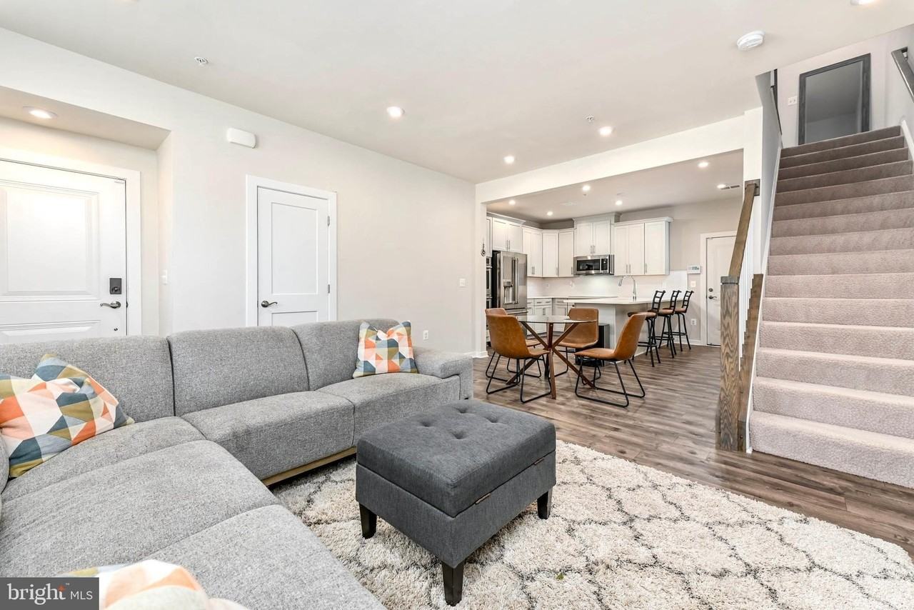 13543 Sayward Blvd #69 - Photo 5 of 30