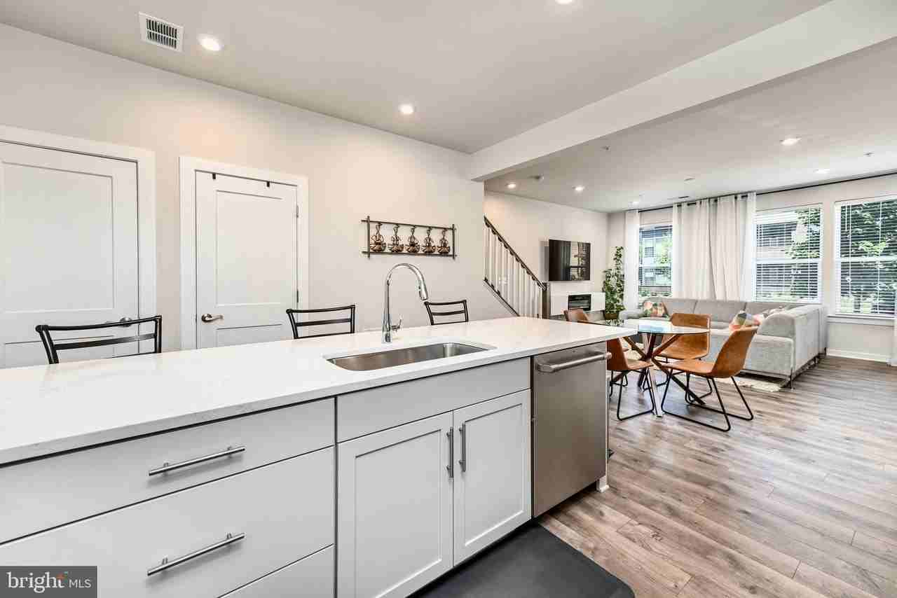 13543 Sayward Blvd #69 - Photo 6 of 30