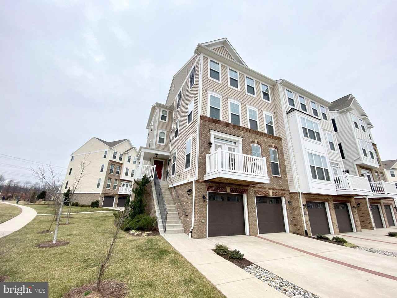 24622 Seacliff Ter - Photo 4 of 32