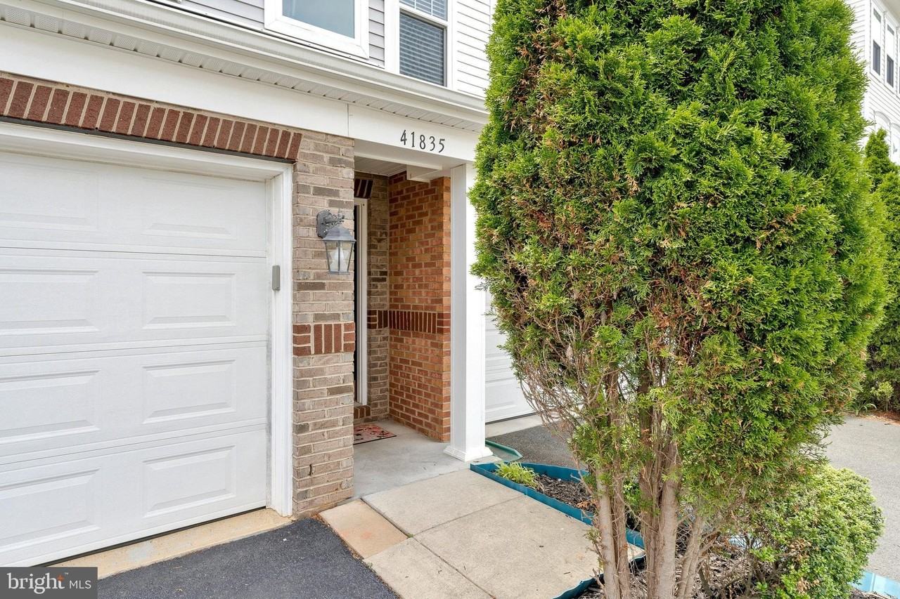 41835 Diabase Sq - Photo 2 of 50