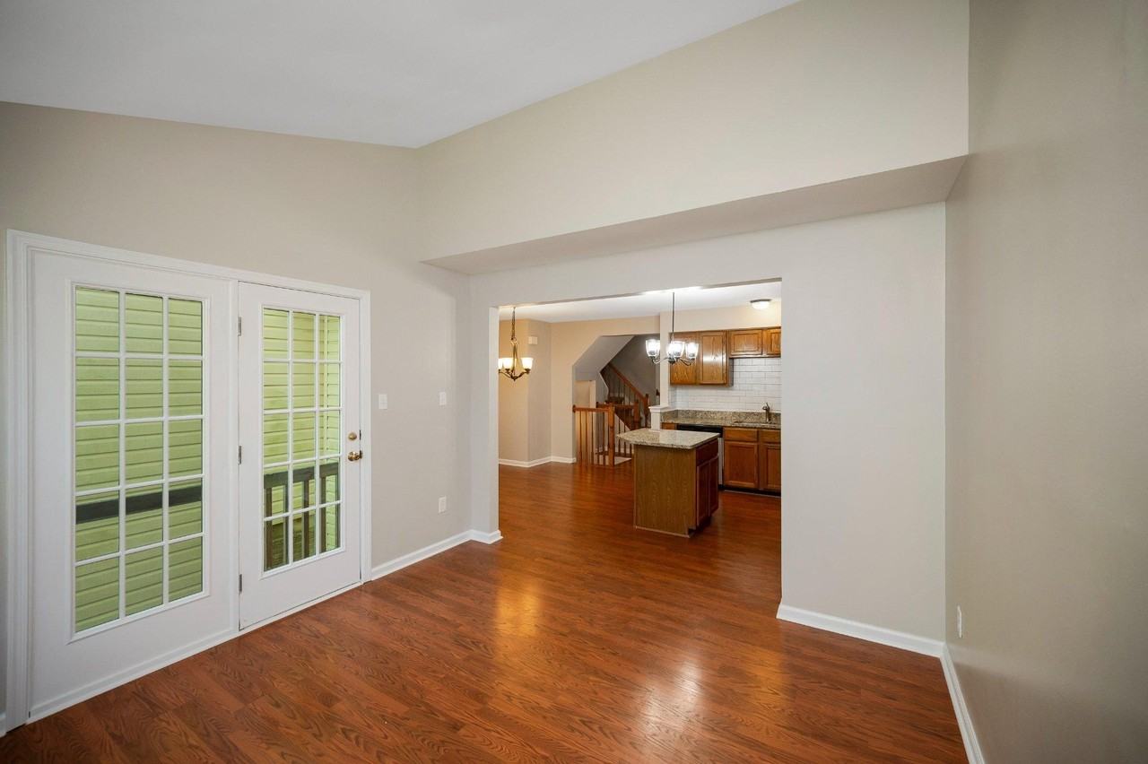 9705 Becker Ct - Photo 3 of 21