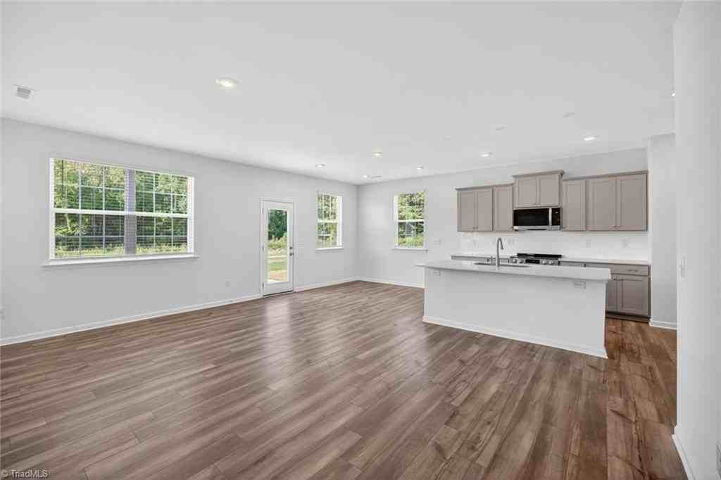 5266 Amaryllis Way - Photo 7 of 31