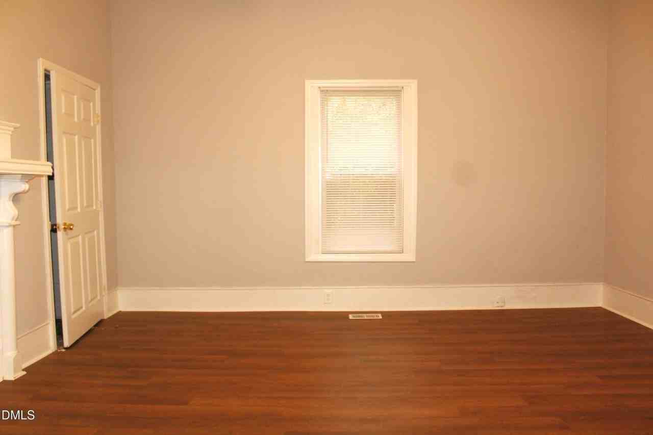122 E Horton St - Photo 4 of 16
