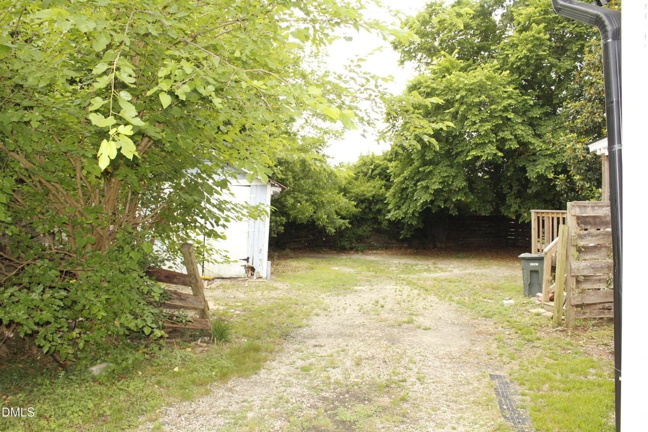122 E Horton St - Photo 5 of 16