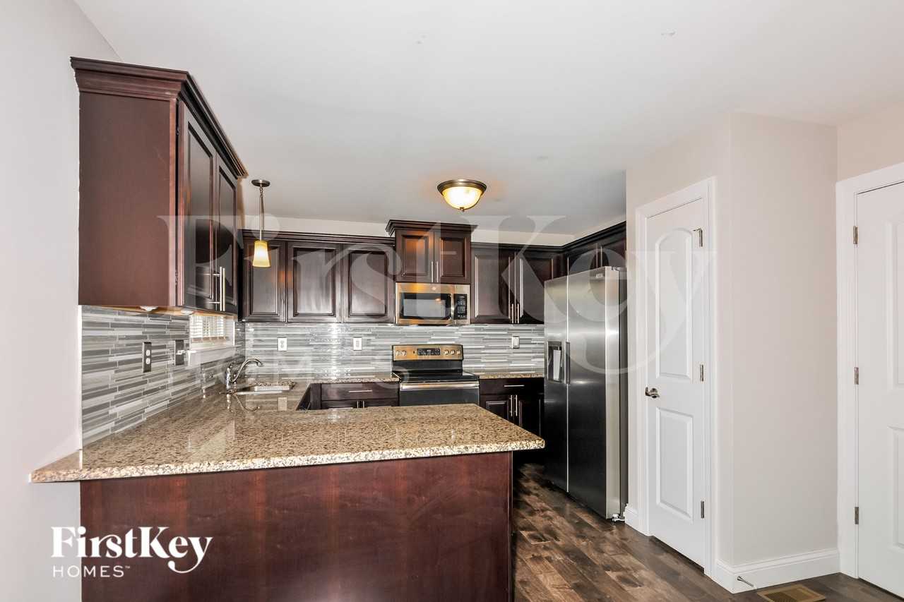 159 Hadley Grove Dr - Photo 5 of 15