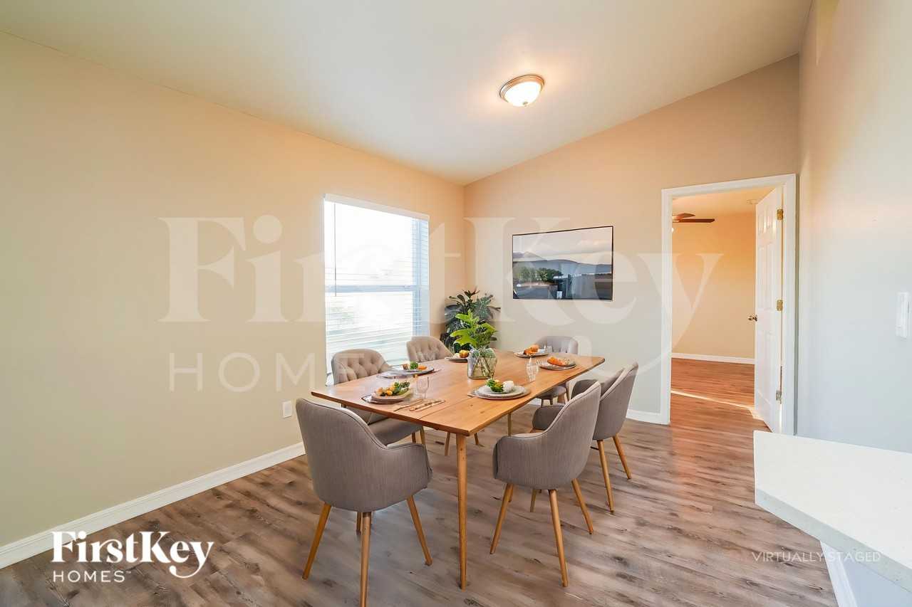 2018 Nw 9th Pl - Photo 6 of 19
