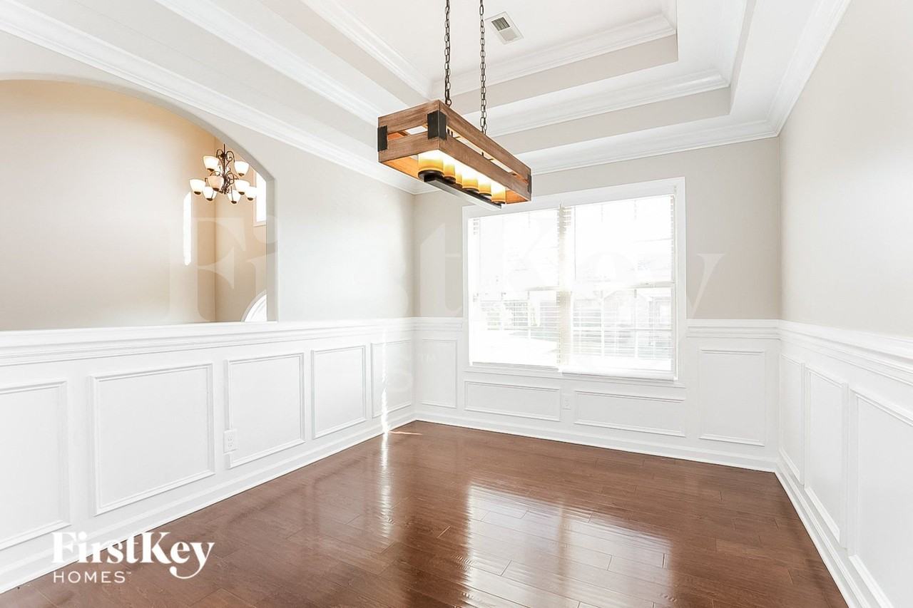 1458 Raven Rd - Photo 4 of 15