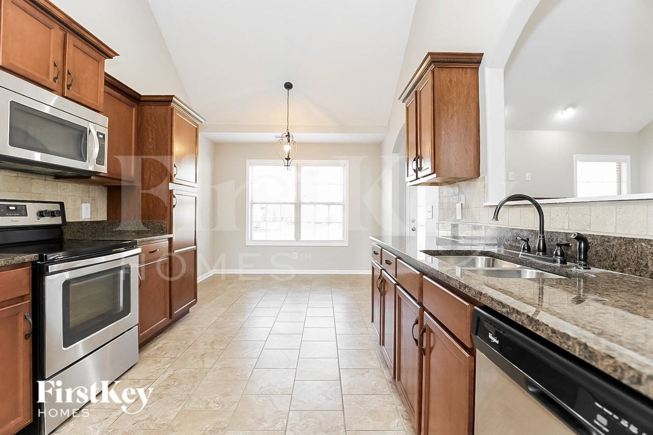 1458 Raven Rd - Photo 6 of 15