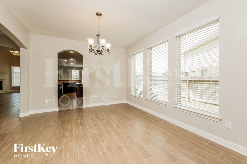 16827 W Whimbrel Cir - Photo 5 of 15