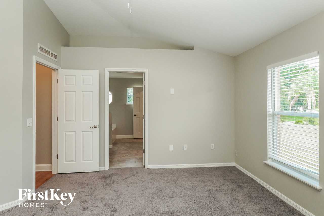 2079 Hayfield Way - Photo 6 of 15